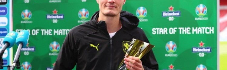  阿德耶米长途奔袭入选周最佳进球