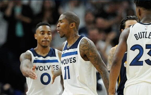  药厂中场核心当选月度最佳球员  